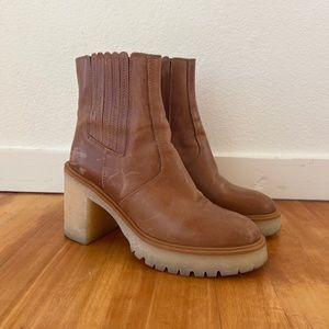 Free People James Chelsea Boot In Almond Leather Sz 39/US9
